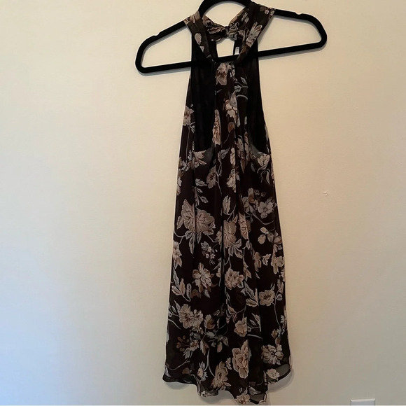ASTR Floral chiffon dress large - Picture 3 of 4